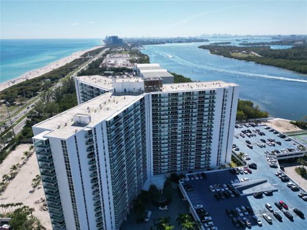 100 BAYVIEW DR #1626, SUNNY ISLES BEACH, FL 33160