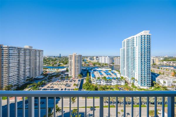 1950 S OCEAN DR #19E, HALLANDALE BEACH, FL 33009