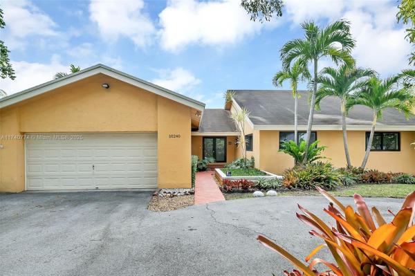 KENDALE COUNTRY CLUB ESTS