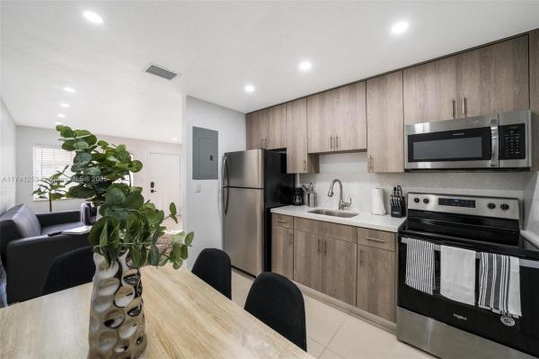 LEJEUNE GDN ESTATES AMD P