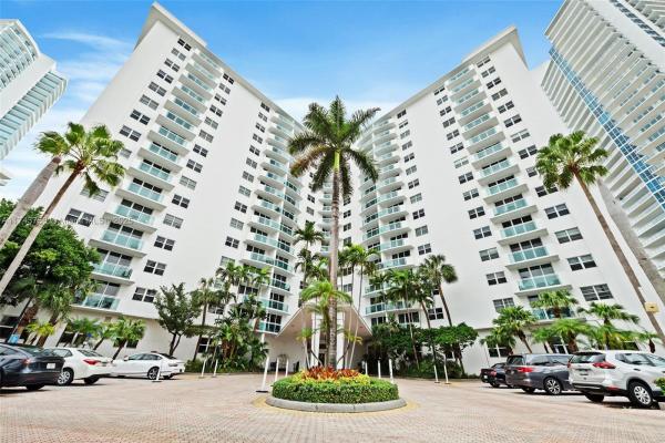 3001 S OCEAN DR #1639, HOLLYWOOD, FL 33019