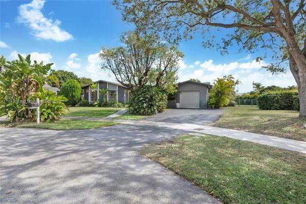 DEVON AIRE ESTATES SEC 1