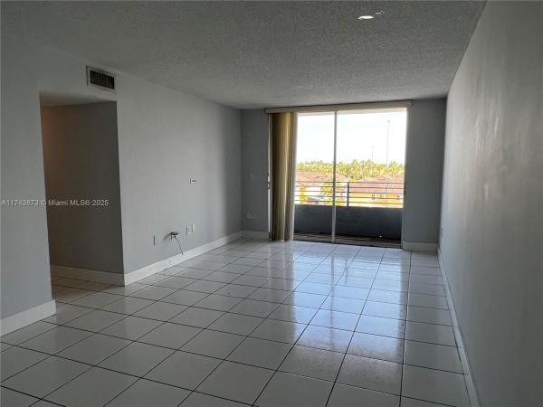 PALM COURT OF MIAMI CONDO