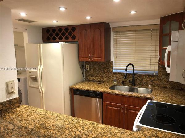 POINCIANA VILLAGE CONDO