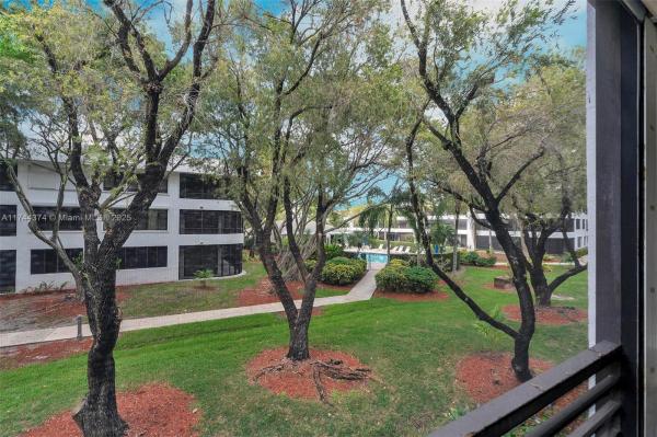 SHERIDAN BY THE BEACH