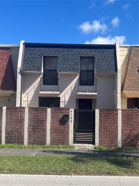 CHERRY GROVE TOWNHOUSES