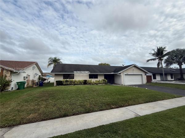 BOULEVARD WOODS NORTH