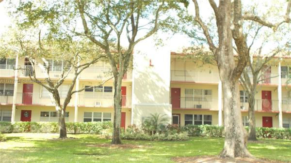 NEW HAMPTON AT CENT VI