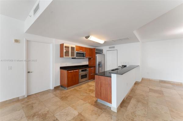 3131 NE 188TH ST #1-1106, AVENTURA, FL 33180