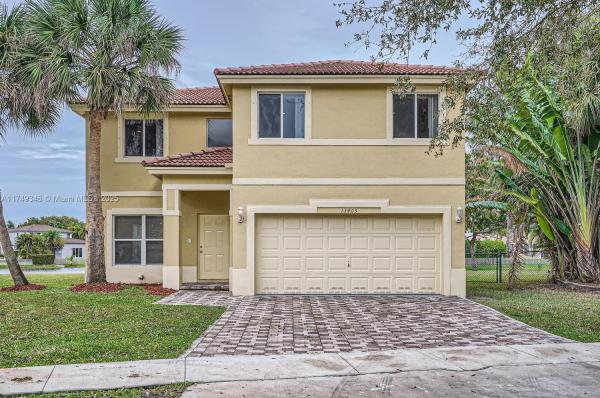 POD 5 AT MONARCH LAKES