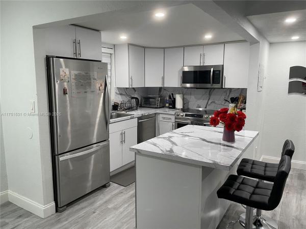 THE BEACH CLUB FONTAINEBL