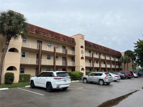 Sunrise lakes phase 3