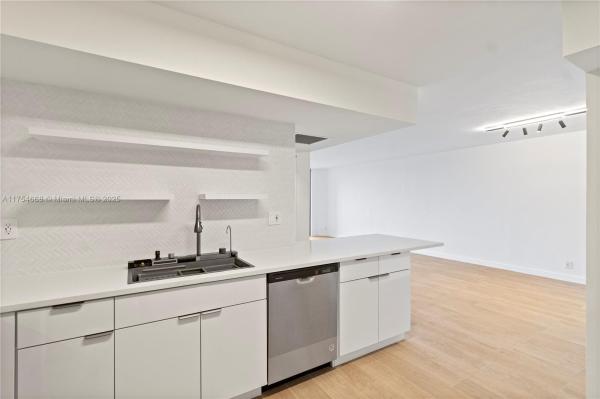 MYSTIC POINTE CONDO NO TW