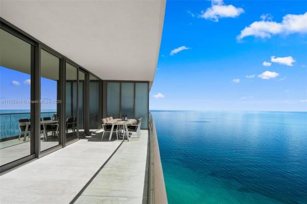 18975 COLLINS AVE #3901, SUNNY ISLES BEACH, FL 33160