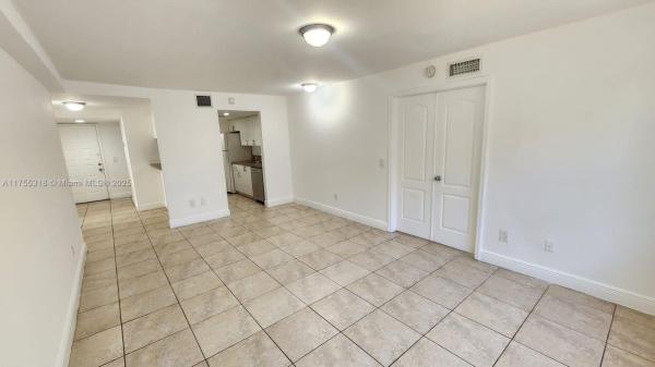 PALM AIRE GARDENS CONDO