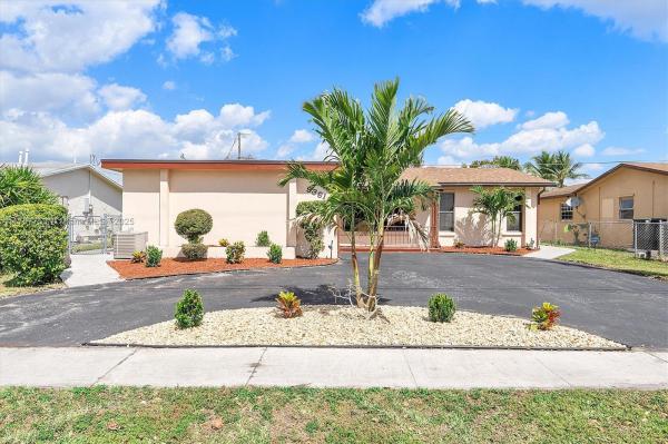 SUNRISE GOLF VILLAGE SEC