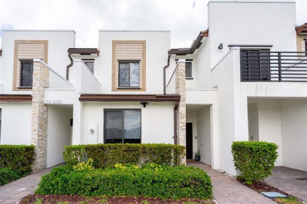 VIA VENTURA NEIGHBORHOOD