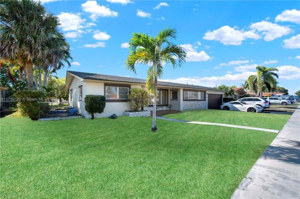 PALM SPRINGS LAKES 5TH AD