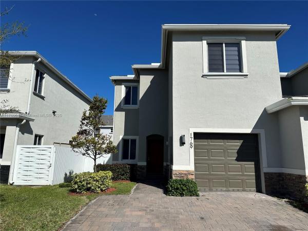 PALMS AT BELLA VISTA