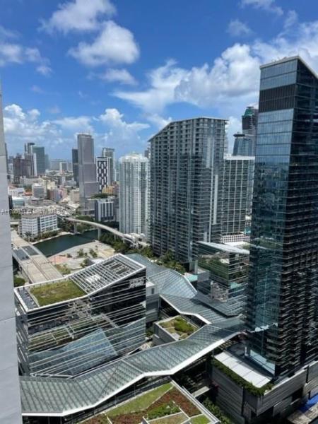 55 SW 9TH ST #4010, MIAMI, FL 33130