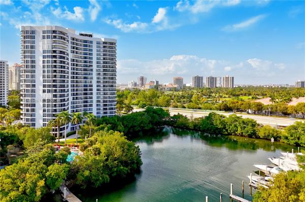 MYSTIC POINTE TOWER 600 C