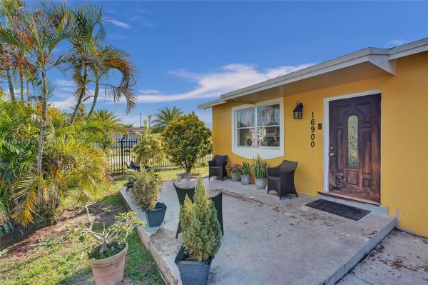 NORTH MIAMI HIGHLANDS