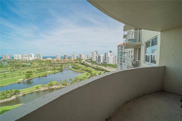 19501 W COUNTRY CLUB DR #2201, AVENTURA, FL 33180