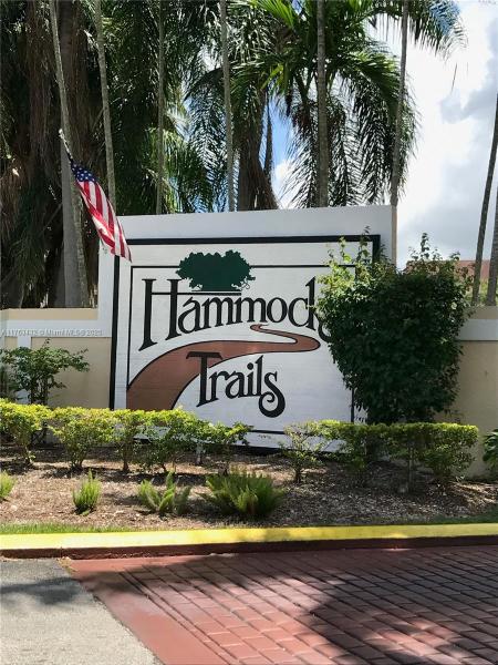 HAMMOCKS TRAILS CONDO