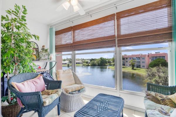 SUNRISE LAKES PHASE 3