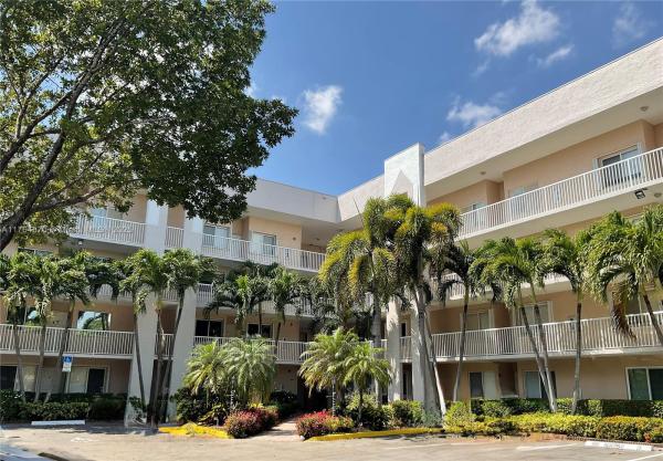 Sunrise Lakes Phase 4