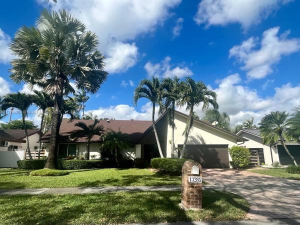 CALUSA CLUB ESTATES PT 2