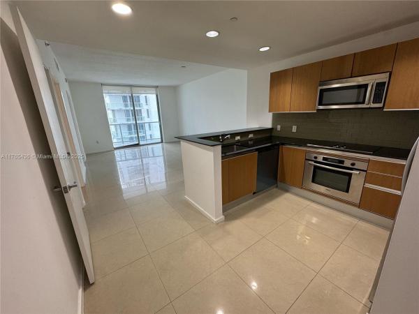1060 BRICKELL AVE #3115, MIAMI, FL 33131