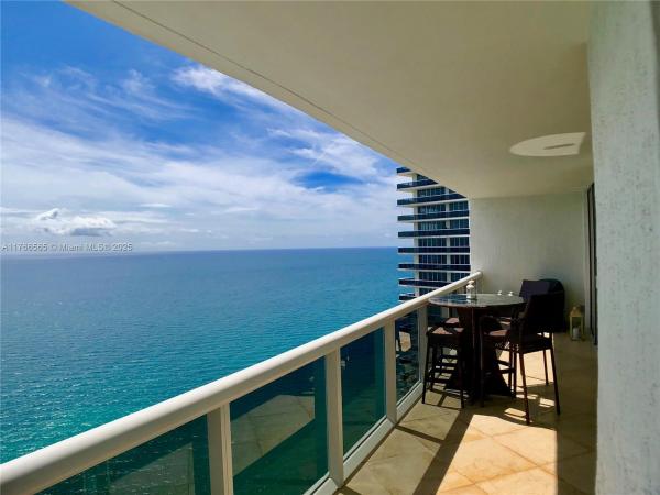 1800 S OCEAN DR #4203, HALLANDALE BEACH, FL 33009