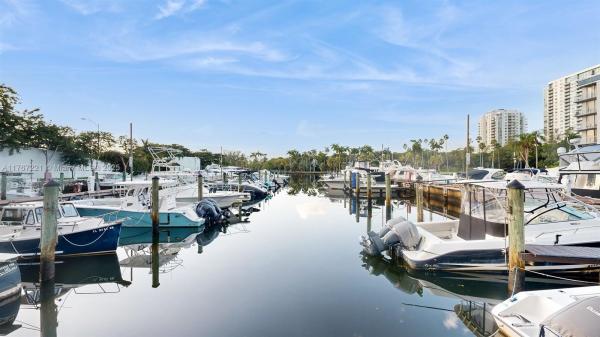 RIVER RUN CONDO PH I