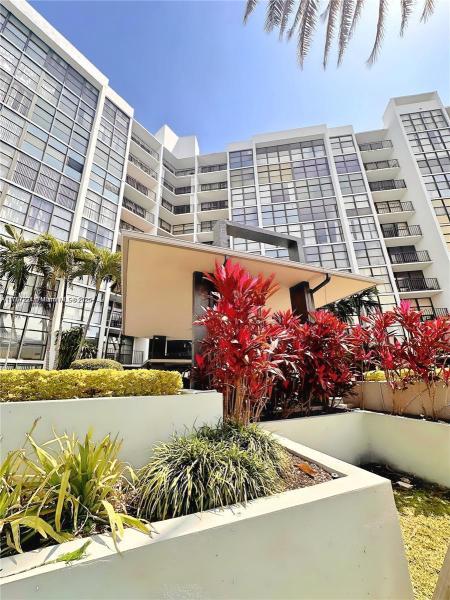 OCEANVIEW PARK CONDO