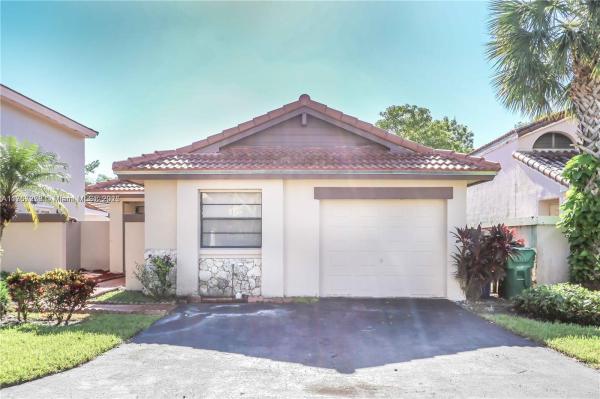 THE MOORS CLUSTER HOMES