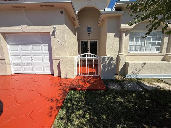 PELICANS POINT A T MILLER