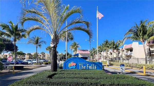 RESIDENCES @ THE FALLS CO