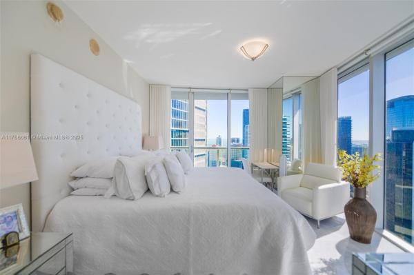 ICONBRICKELL CONDO NO 1