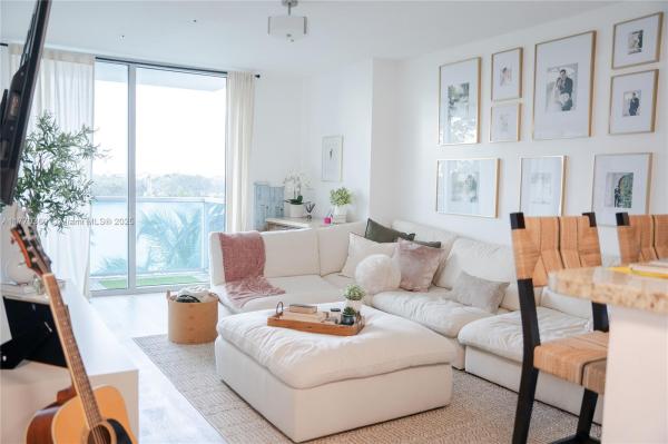 2641 N FLAMINGO RD #402N, SUNRISE, FL 33323