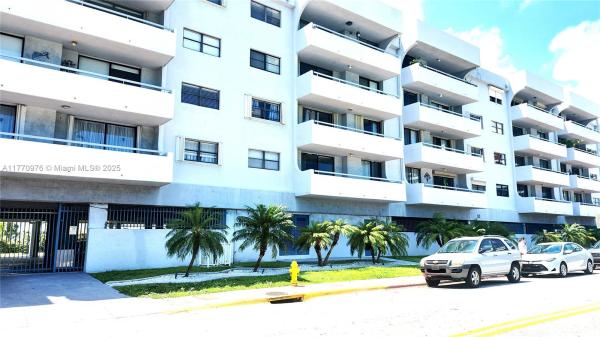 PARKVIEW PLAZA CONDO