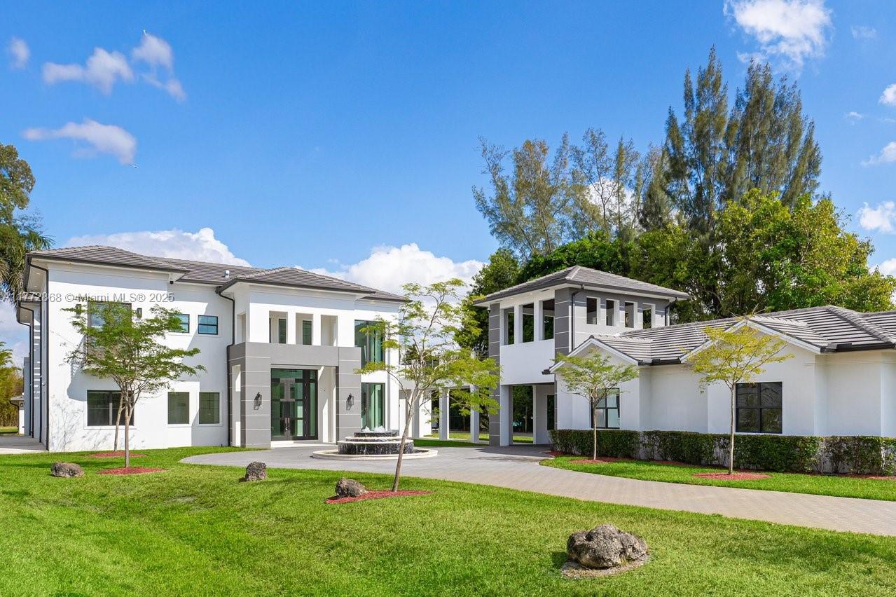 SouthWest Ranches - фото