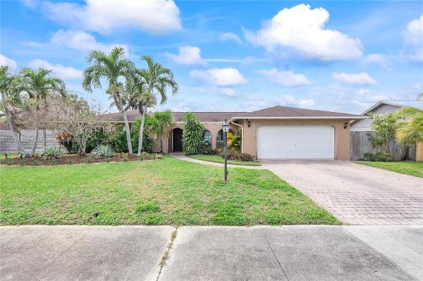 PALM-AIRE VILLAGE SECTION