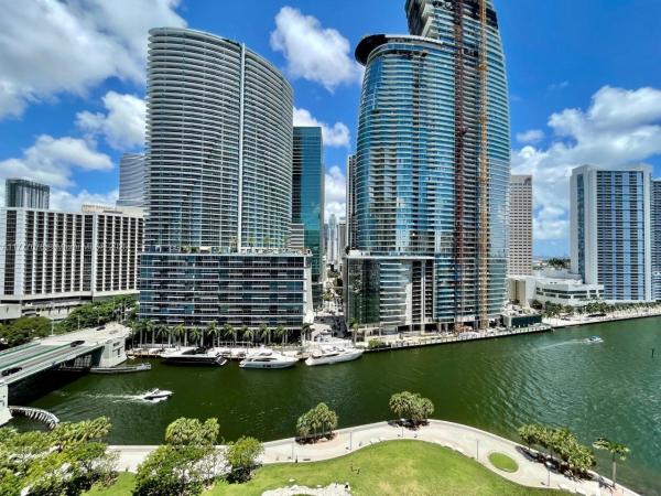 ICON BRICKELL
