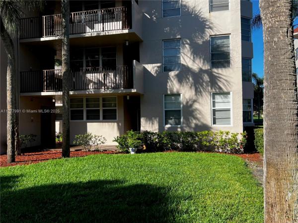 CONDO 4 OF SABAL PALM CON