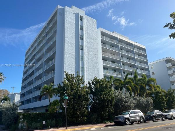 THE PARK GARDENS CONDO