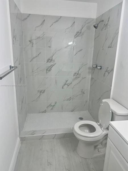 VENETIAN GARDENS AT COUNT