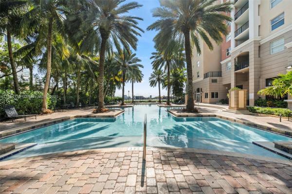 17100 N BAY RD #1513, SUNNY ISLES BEACH, FL 33160
