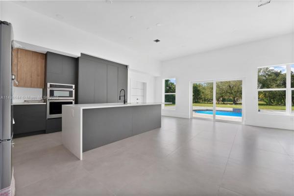 BISC GARDENS SEC H PT 2