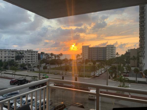 ALLINGTON TOWERS CONDO